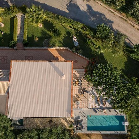 Villa Vrisi Fagias Eksteriør billede